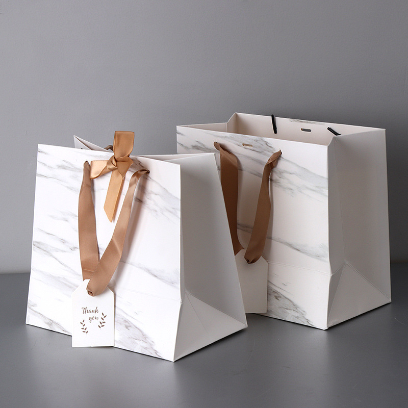 Custom Shopping Paper Bags Logo Printed Retail Shopping Bags Recyclable for Boutique